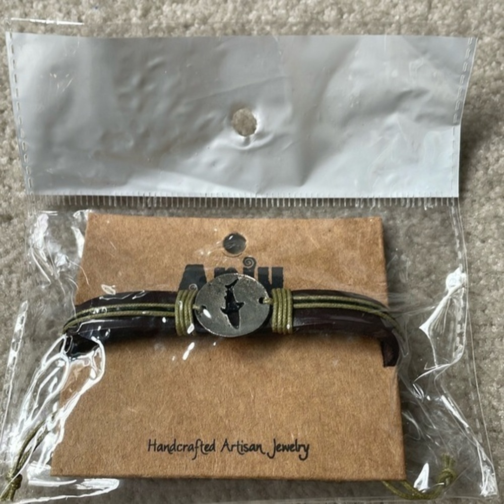 Nwt Anju handcrafted, leather and twine shark bracelet